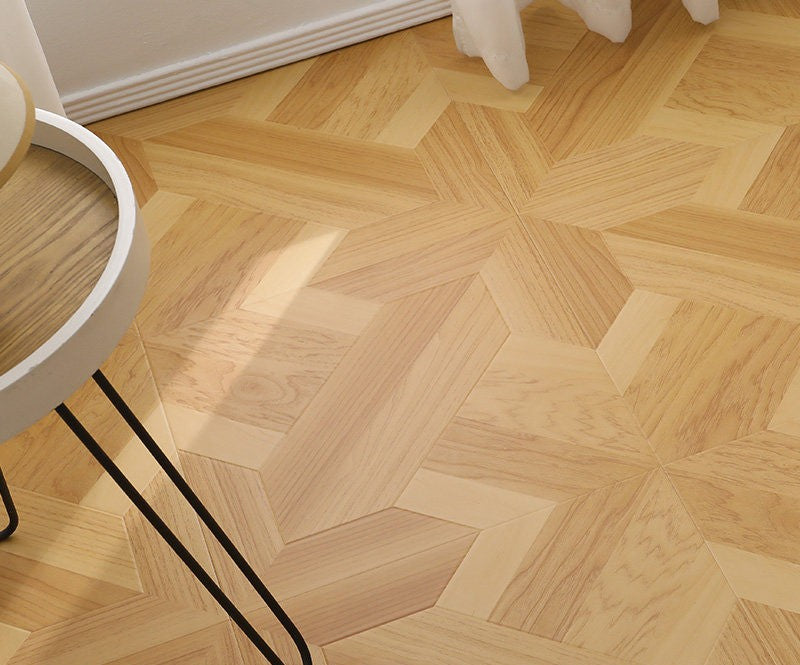 European Oak Pattern Laminate Wood Flooring 12mm Waterproof Scratch Resistant Parquet Style HDF Floor Planks for Living Room Bedroom Office Interior
