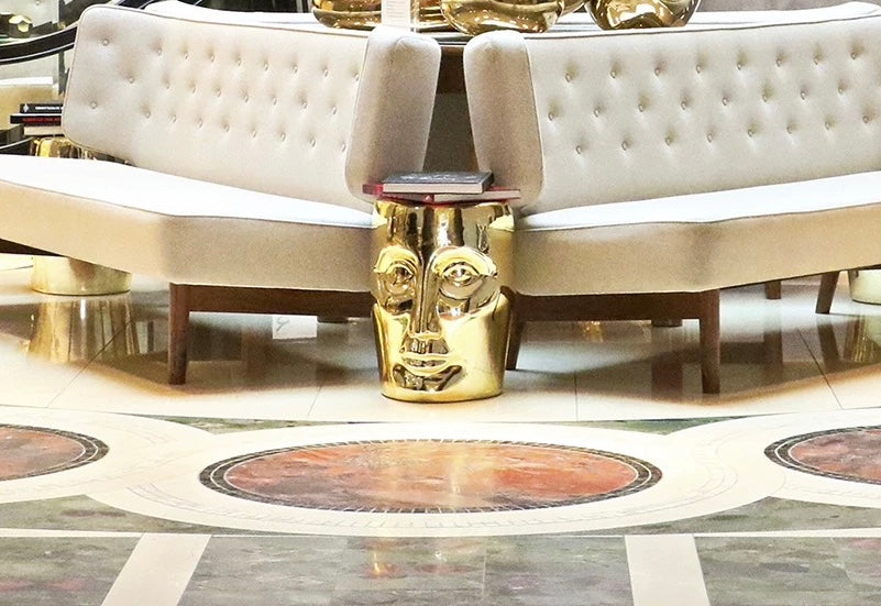 Modern 3D Face Mirror side Table, Modern nightstand, High quality Electroplated Finnish (NO ALUMINIUM, NO DULLING IN LONG TERM) multipurpose 3D Face Design Accent Table Mirror finish electroplated small coffee table