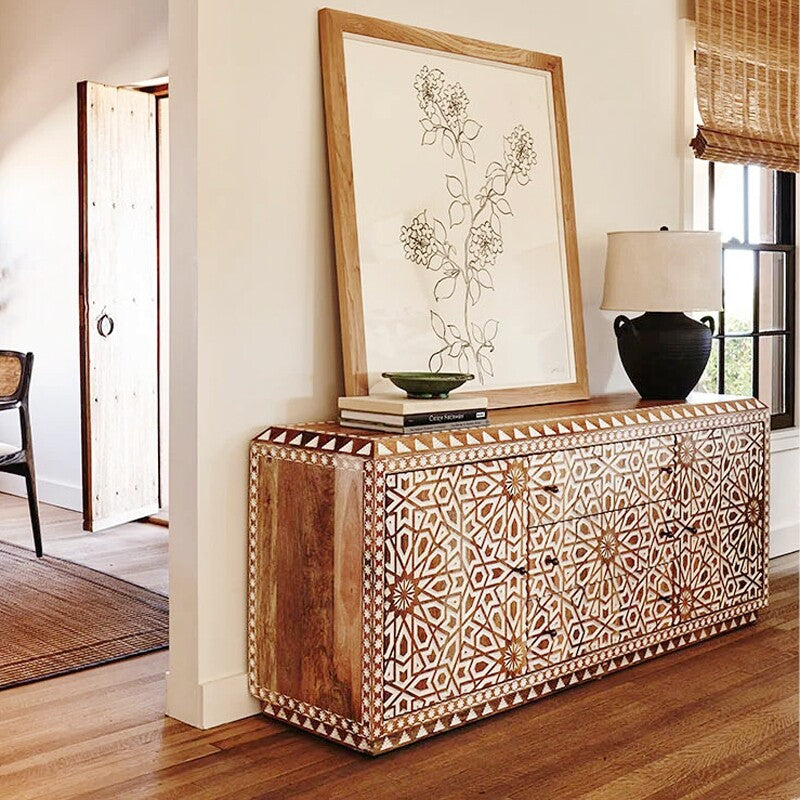 White and Gold Geometric Sideboard Cabinet, Solid Wood Buffet Storage Cabinet, Moroccan Pattern Accent Credenza for Dining Room, Living Room, Entryway, Hallway