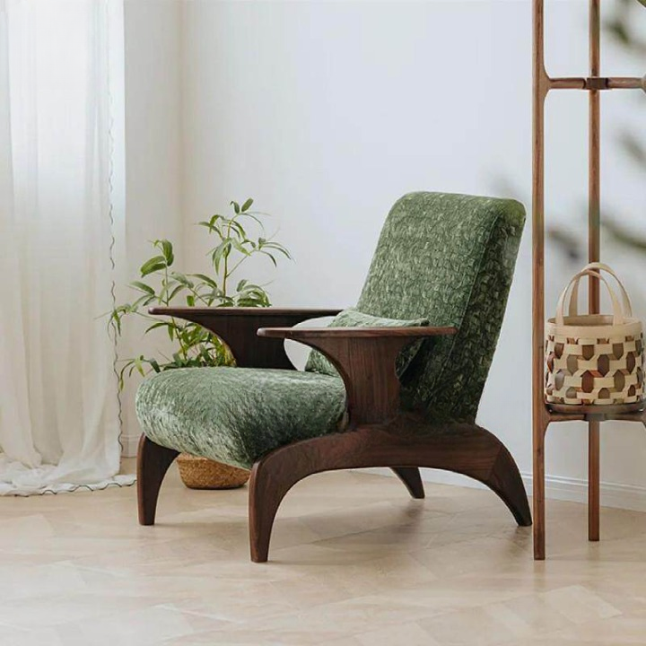 Green Vintage Accent Chair, Solid Wood Armchair with Upholstered Seat and Back, Mid Century Modern Lounge Chair with Lumbar Pillow for Living Room, Bedroom, Balcony, Reading Nook, Café and Guest Seating
