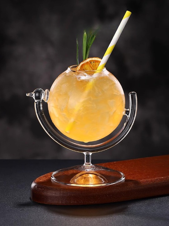 Globe Cocktail Glass with Stand, 11.2 oz Novelty Drink Cup
