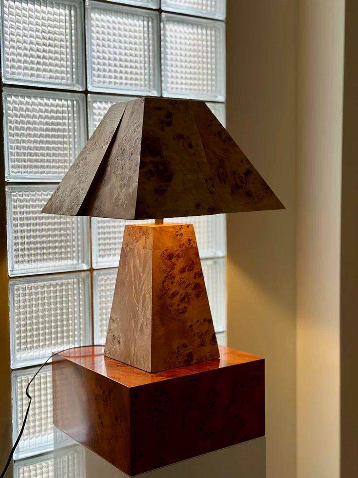 Burl Wood Veneer Table Lamp, Geometric Art Deco Bedside Lamp with Matching Wood Shade, Natural Wood Accent Lamp for Bedroom Living Room Study Hotel Villa Decor