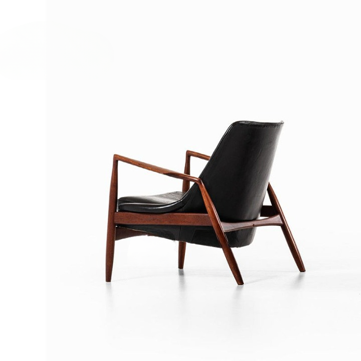 Mid Century Modern Accent Chair, Solid Wood Lounge Armchair with Black Upholstered Seat and Back, Walnut Finish Scandinavian Leisure Chair for Living Room, Bedroom, Balcony and Reading Nook