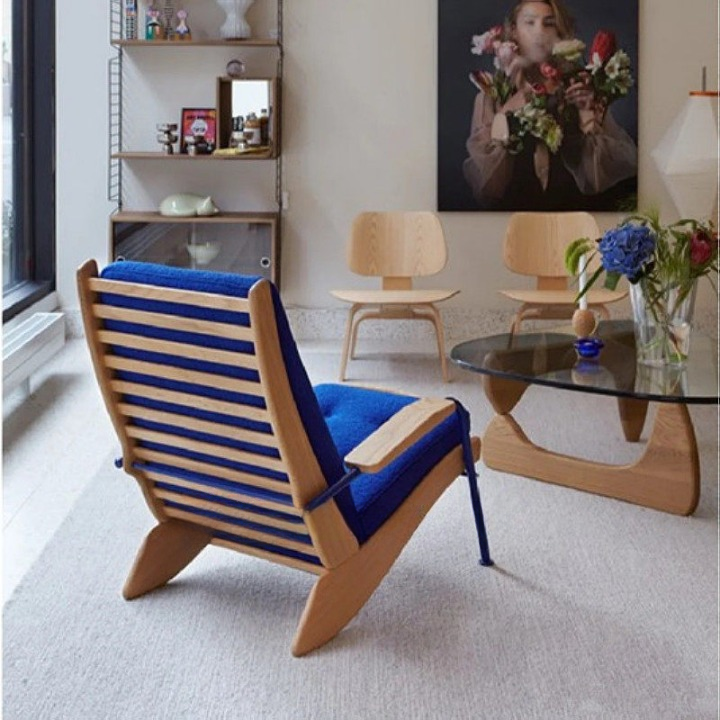 Blue Fabric Lounge Chair, Scandinavian Wood and Metal Accent Recliner Chair with Ash Wood Frame, Modern Single Leisure Chair for Living Room, Bedroom, Balcony, Reading Nook and Small Spaces