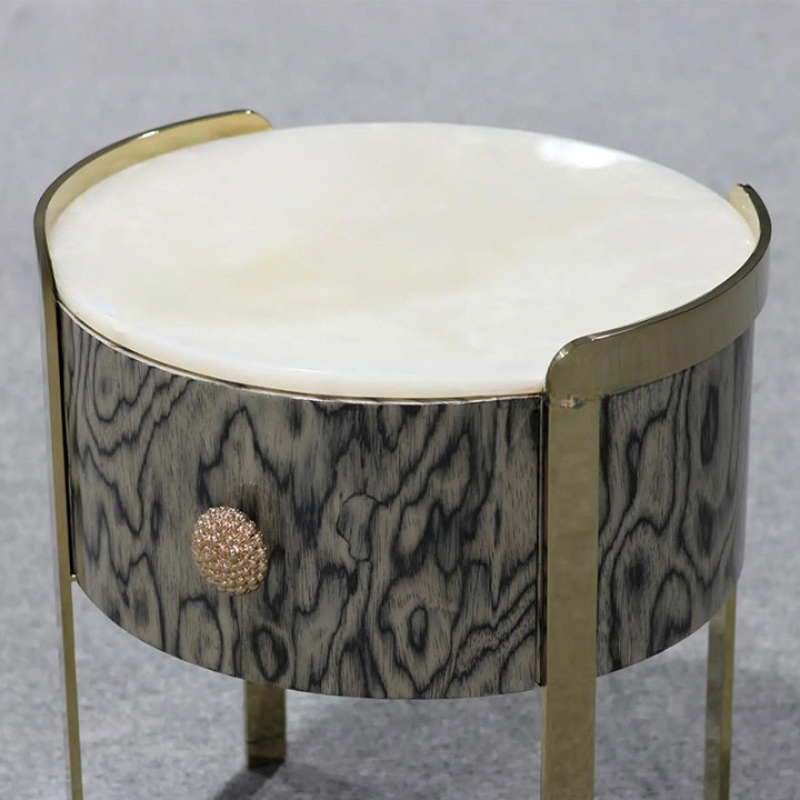 Gray Wood-Grain Round Nightstand with Artificial Marble Top, One-Drawer Curved Bedside Table with Gold-Tone Metal Frame and Crystal-Style Knob for Bedroom, Guest Room and Living Room