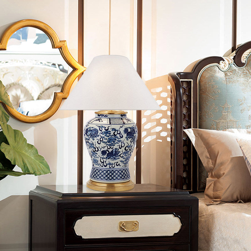 Large Blue and White Ceramic Table Lamp with Brass Accents, Hand Painted Porcelain Jar Bedside Lamp with Fabric Shade, E27 Socket and Button Switch for Bedroom Living Room