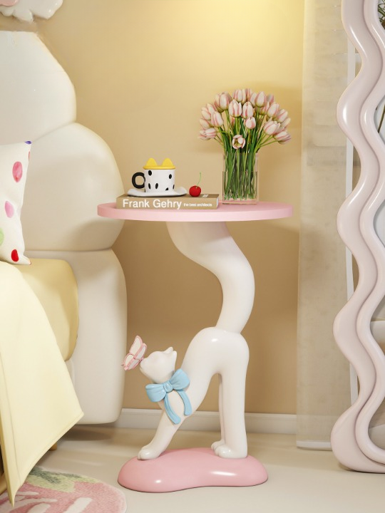 Pink Resin and Wood Cat Side Table, French Vintage Style Round Accent End Table with Bow Detail, Sculptural Kitten Pedestal Bedside Table for Bedroom, Living Room, Sofa Side and Nursery