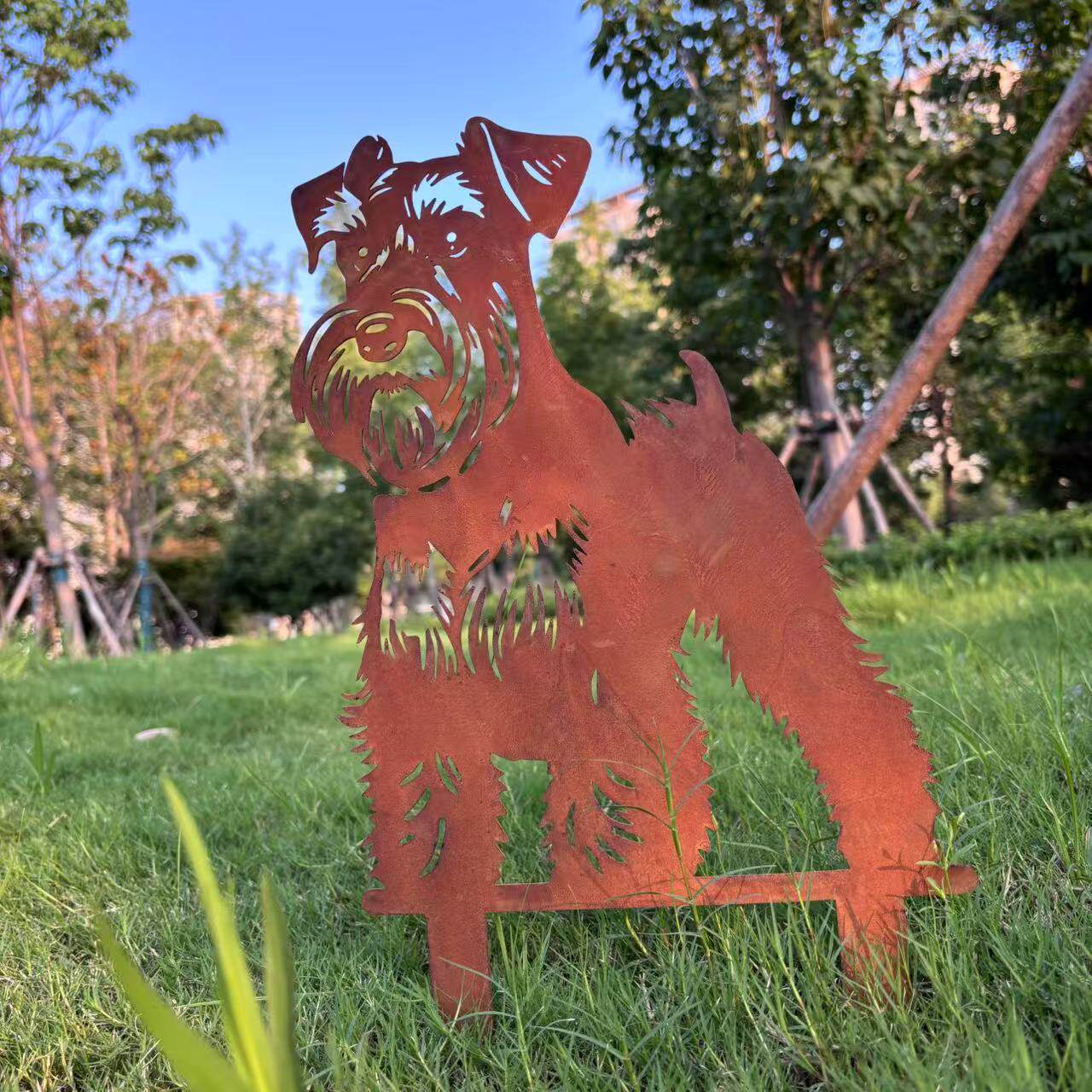 Rustic Metal Schnauzer Dog Garden Stake, Pet Memorial Yard Art, Weathered Dog Silhouette Lawn Decor for Garden, Patio, Flower Bed, Courtyard, Outdoor Remembrance Marker