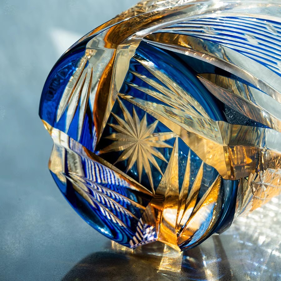 Blue Amber Cut Glass Whiskey Tumbler, Decorative Crystal Style Rocks Glass with Gift Box, Luxury Old Fashioned Glass for Bourbon, Cocktails, Water, Bar Cart, Home Bar Gift