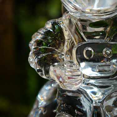 Premium Crystal Astronaut Sculpture – Luxury Glass Space Figure with Platinum Detailing, Contemporary Home Décor Statement Piece