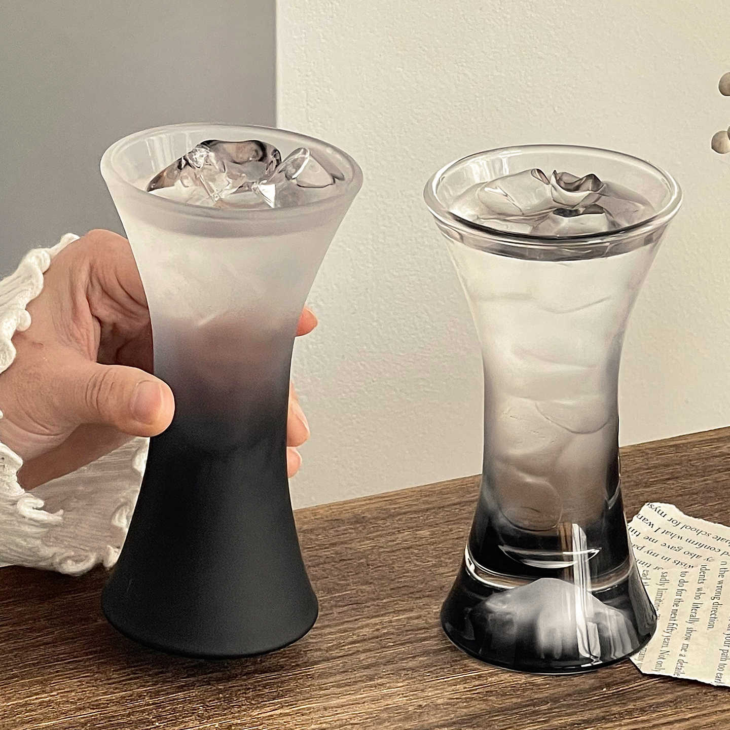 Luxury Frosted Hourglass Mountain-View Glass Set 150ml – Black-Base Waist-Nipped Whisky, Champagne, Juice & Cocktail Glasses, Modern Minimalist Design