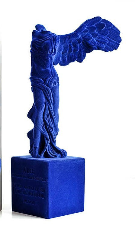 Victory Goddess Modern Velvet Flocked Resin Sculpture, Winged Victory Art Home Display, Nike Greek Statue Décor