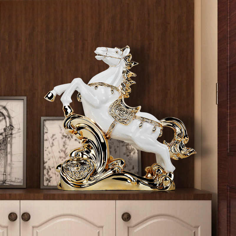 Luxury Rose Gold Horse Sculpture – Decorative Resin Stallion Figurine for Living Room, Office, TV Cabinet, or Gift