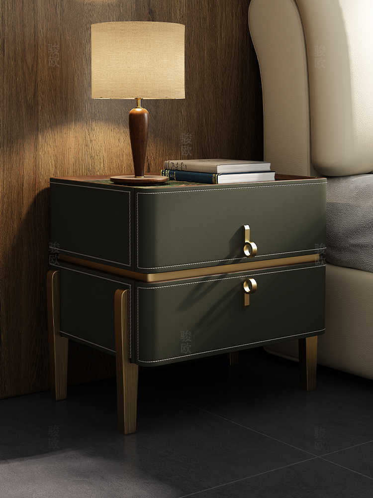 Modern Luxury Saddle Leather Solid Wood Nightstand – Double Drawer Minimalist Bedside Table with Sintered Stone Top