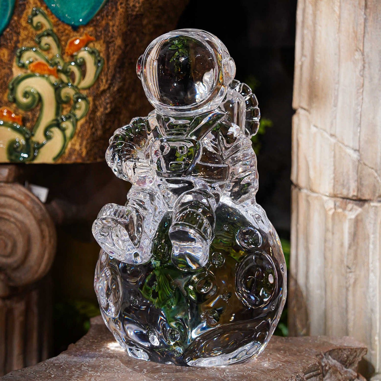 Premium Crystal Astronaut Sculpture – Luxury Glass Space Figure with Platinum Detailing, Contemporary Home Décor Statement Piece