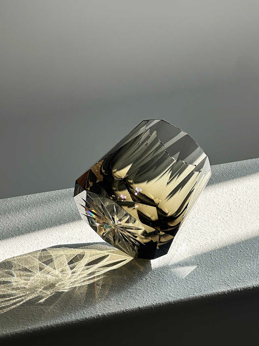 Black Mystery K9 Crystal Whiskey Glass 200ml – Premium Handcrafted Geometric Rock Tumbler, High-End Gift Box Edition