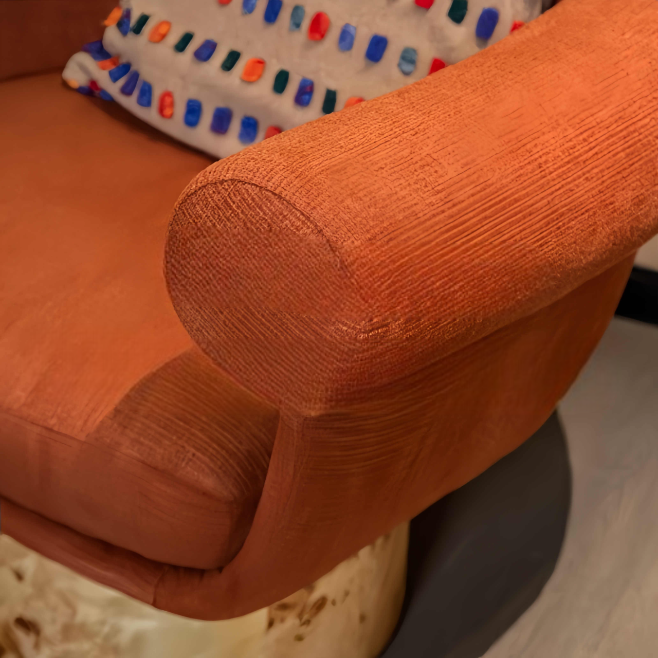 Mid-Century Burl Wood Base Accent Chair – Retro Minimalist Designer Solid Wood Lounge Chair for Living Room or Bedroom