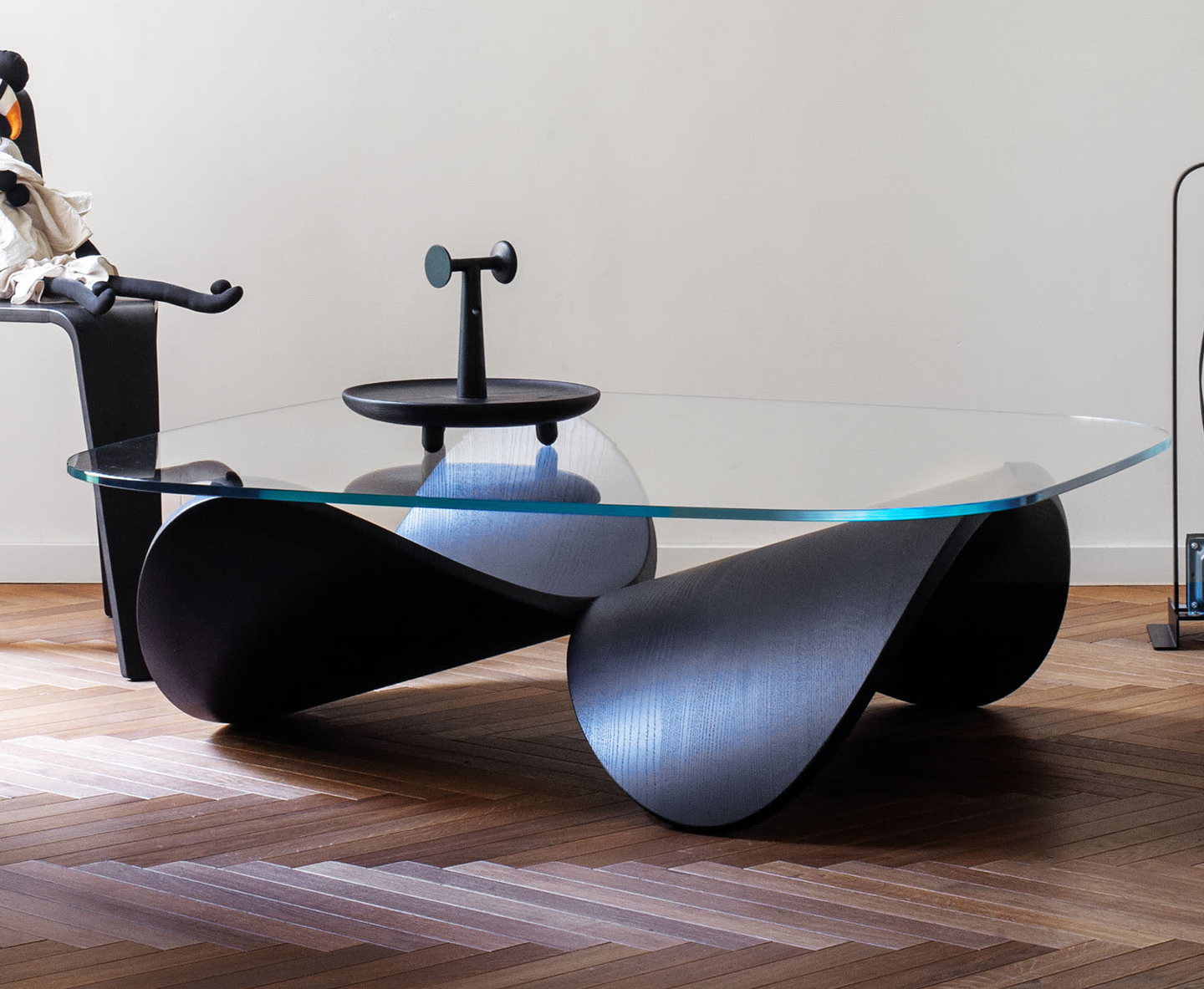 Luxury Designer Glass Coffee Table – Modern Sculptural Wave Base Art Furniture for Small Apartments & Creative Living Spaces