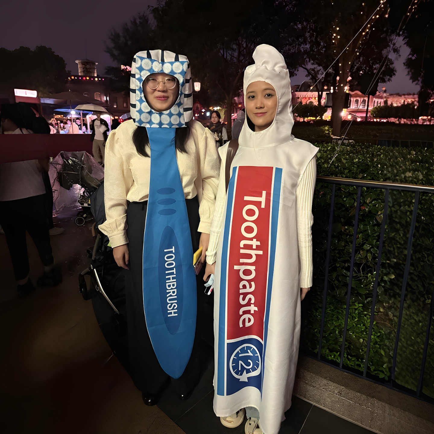 Funny Toothpaste & Toothbrush Couples Costume Set – Adult Unisex Halloween Cosplay, One Size, 2 Piece Kit