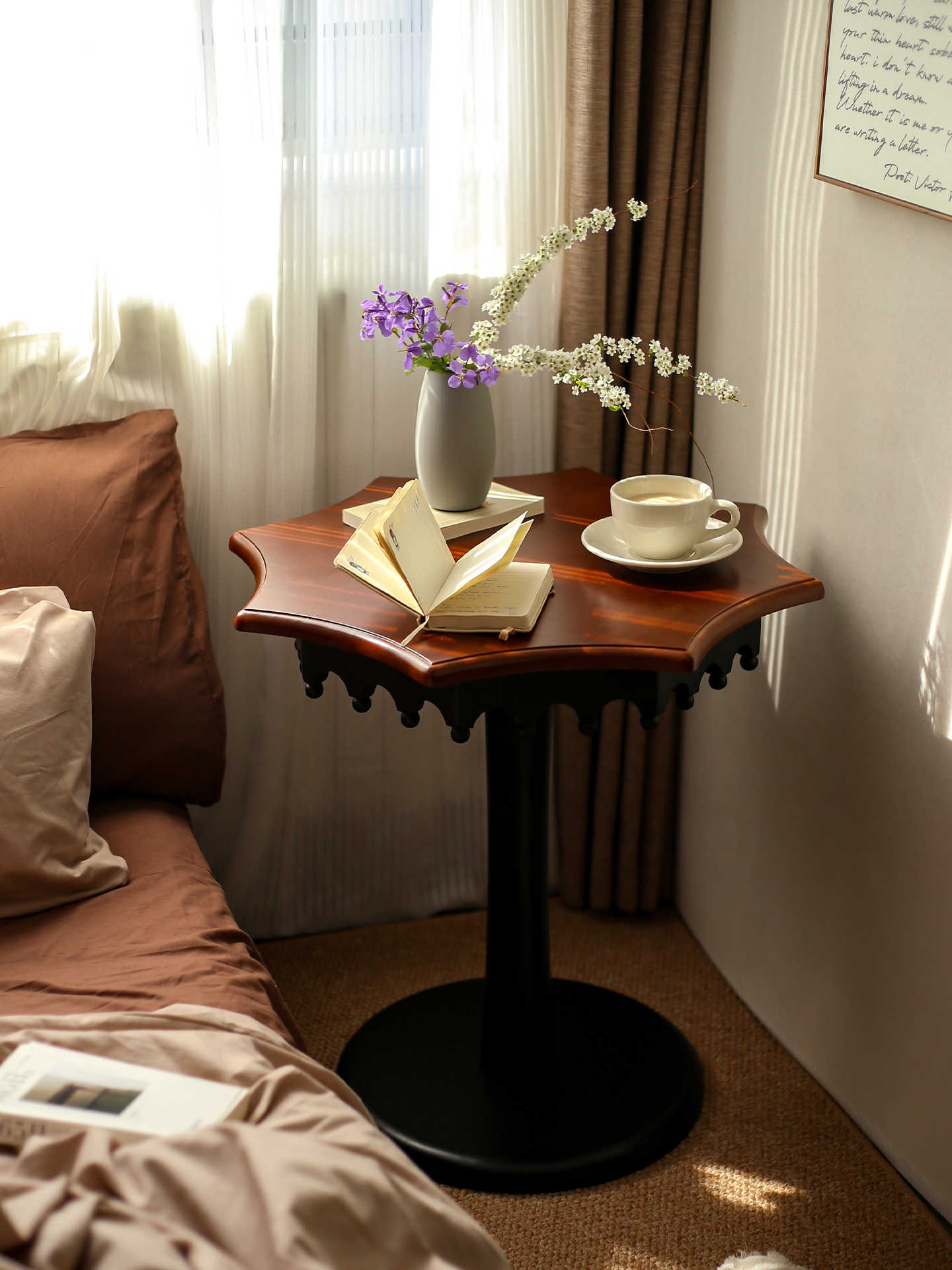 French Vintage Round Side Table, Ornate Scalloped Edge Pedestal Table with Dark Wood Top, Mobile Coffee Table for Living Room, Bedroom, Balcony