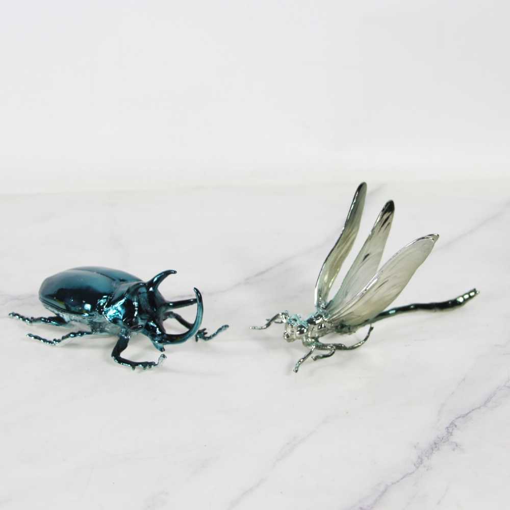 Luxury Metal Insect Sculpture Set – Dragonfly & Beetle Art Figurines for Living Room, Hotel & Home Decor
