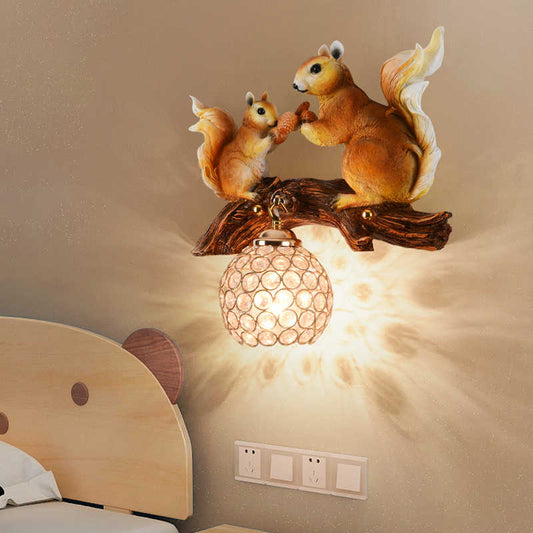 Creative Squirrel Wall Sconce – Rechargeable Resin Animal Bedside Light with Crystal Globe for Kids’ Bedroom, Nursery, and Living Room