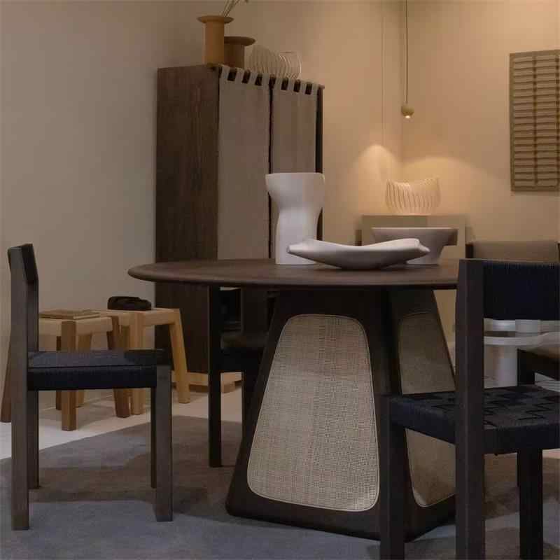 Mid-Century Solid Ash Wood Round Dining Table, Vintage Designer Small-Space Cafe & Home Table, Restaurant Minimalist