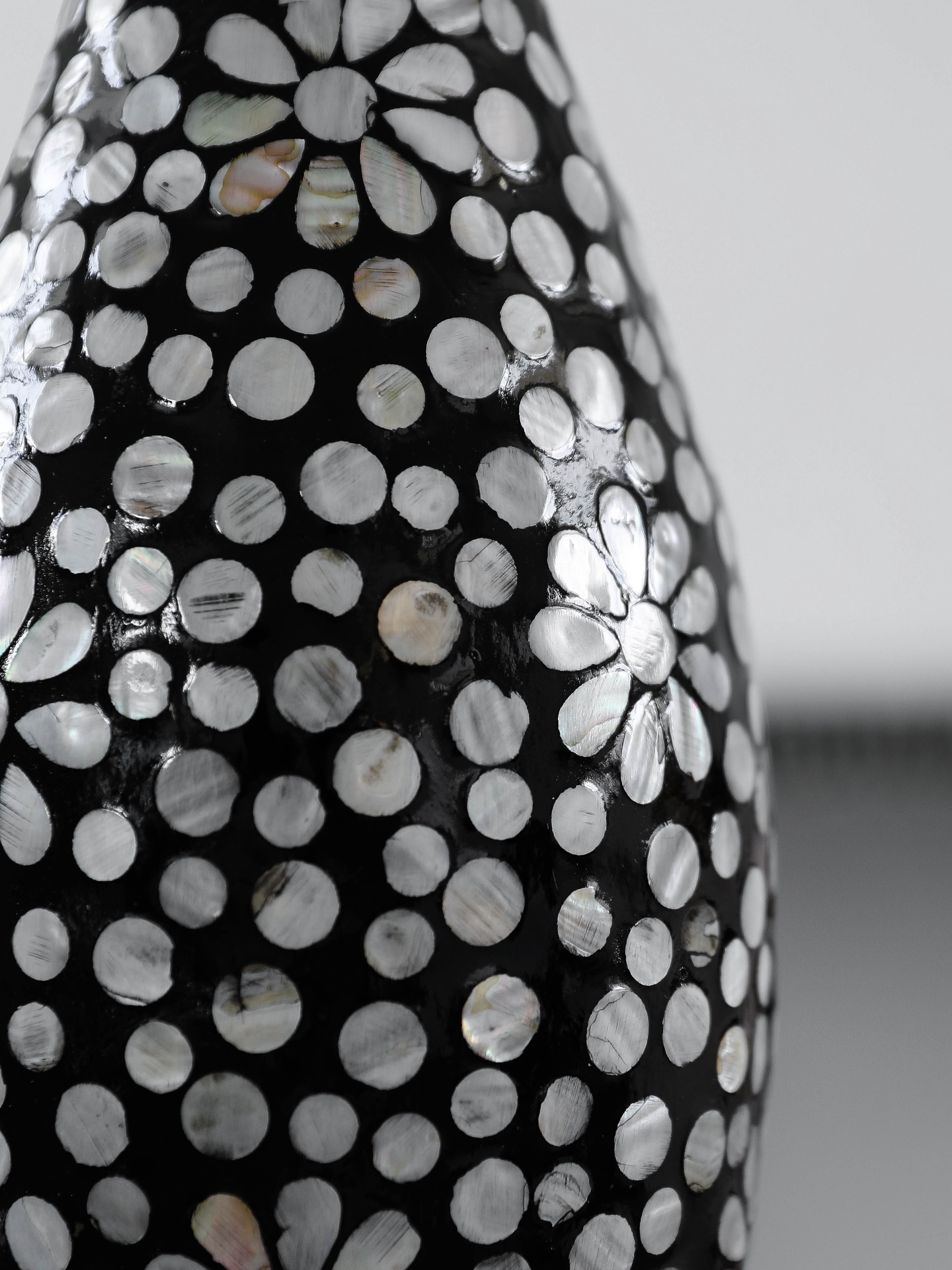 Black Decorative Vase, Modern Tabletop Flower Holder for Living Room, Entryway & Luxury Home Decor