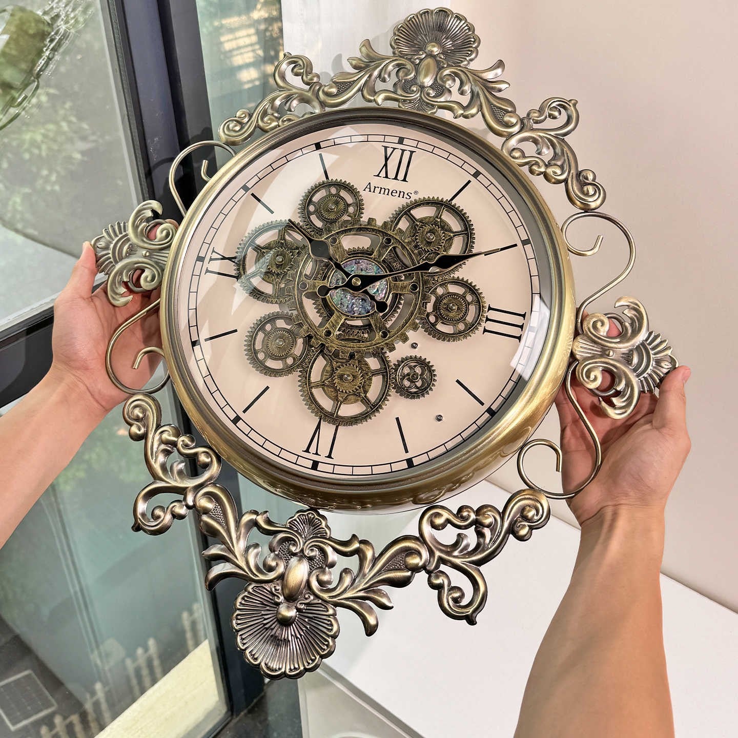 European-Style Mechanical Gear Wall Clock – Luxury Vintage Retro Statement Wall Clock