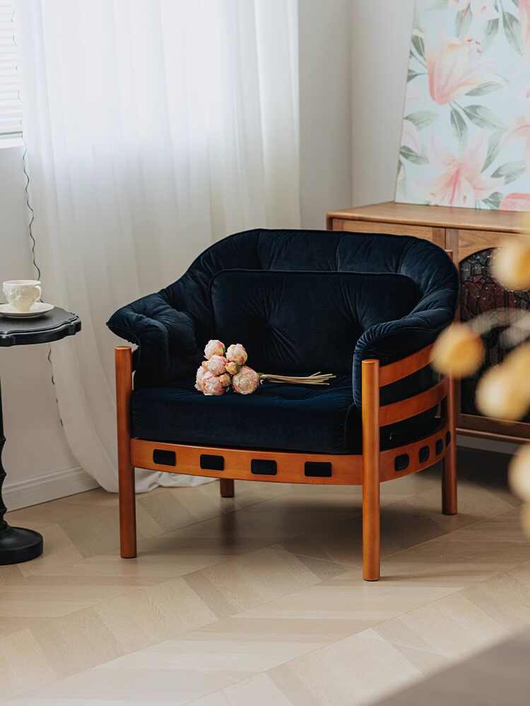 Vintage Orion Single Sofa Chair, Solid Wood Frame Black Velvet Accent Recliner for Balcony, Living Room, Apartment