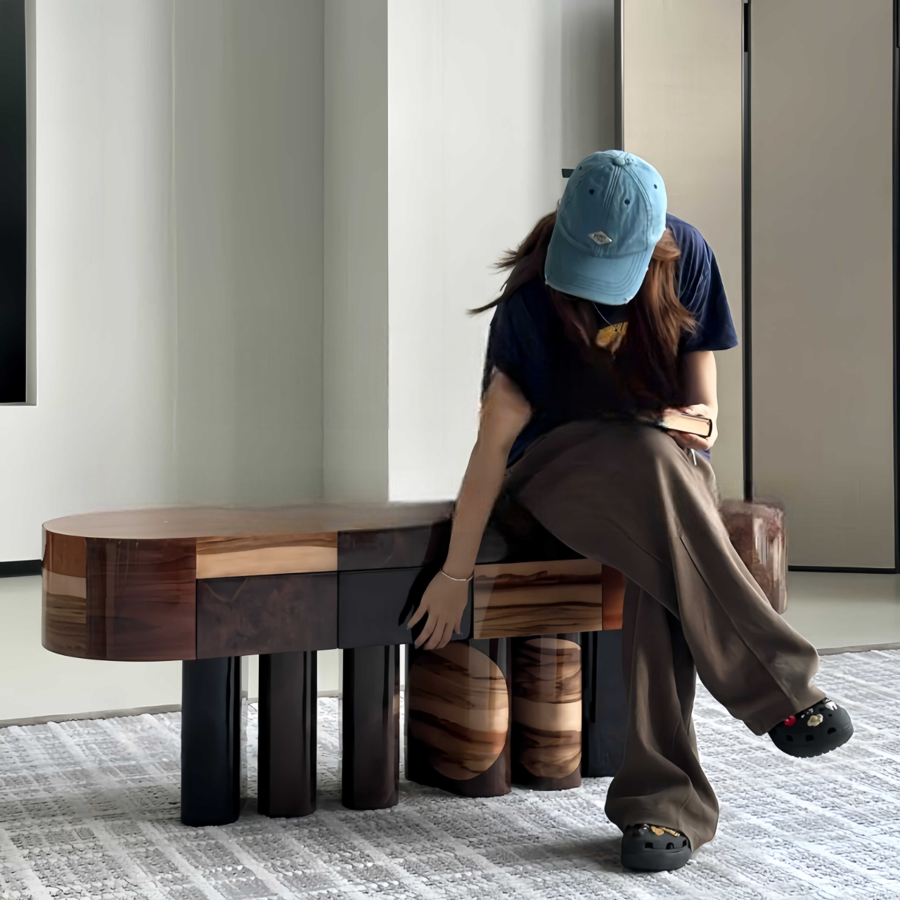 Designer Retro Patchwork Solid Wood Coffee Table, Artistic Luxury Minimalist Round Center Table for Living Room