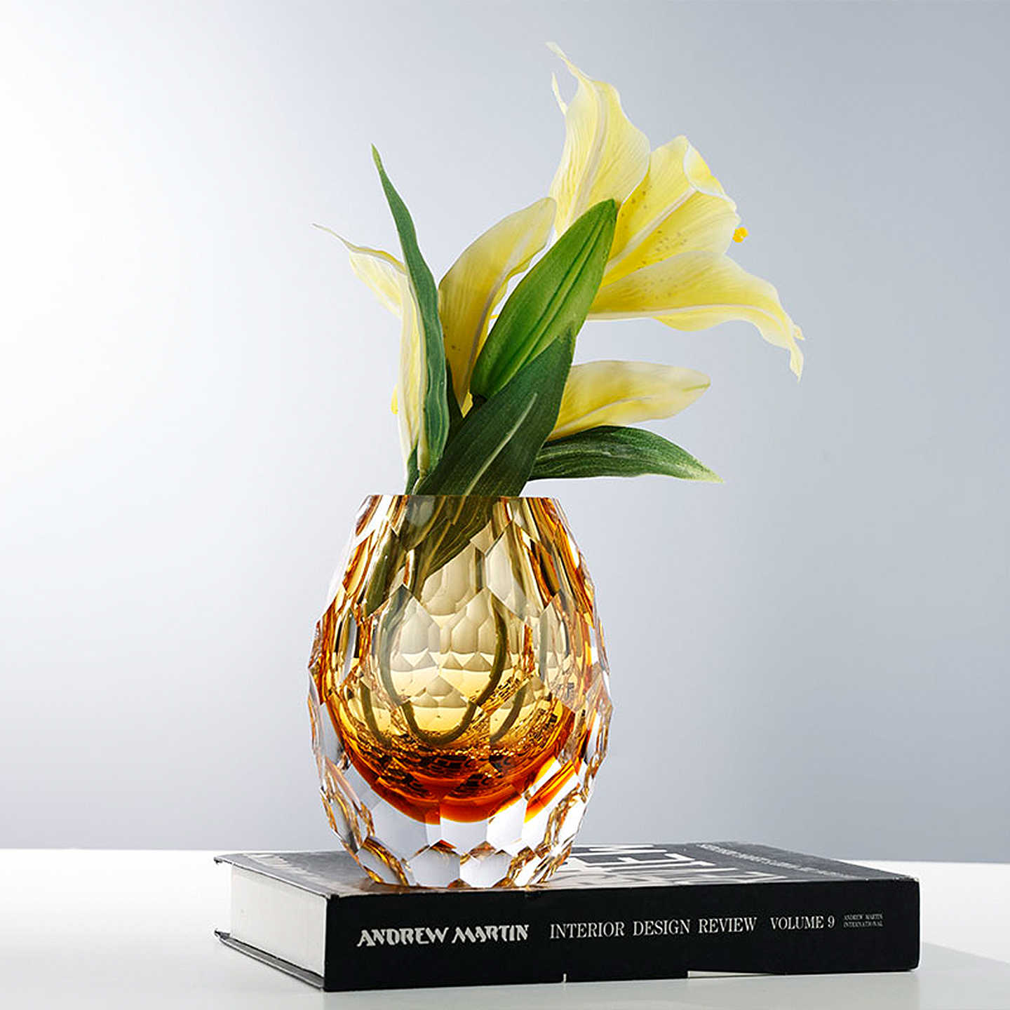 Creative Faceted Amber Glass Vase – Luxury Geometric Cut Crystal, Desktop Office Flower Arrangement, Elegant Home Decor