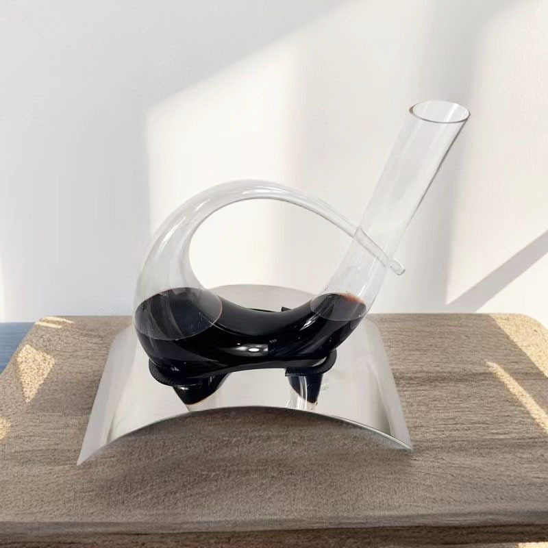 Luxury Harp-Shaped Wine Decanter with Stainless Steel Stand – Creative Glass Aerator Set for Elegant Wine Service