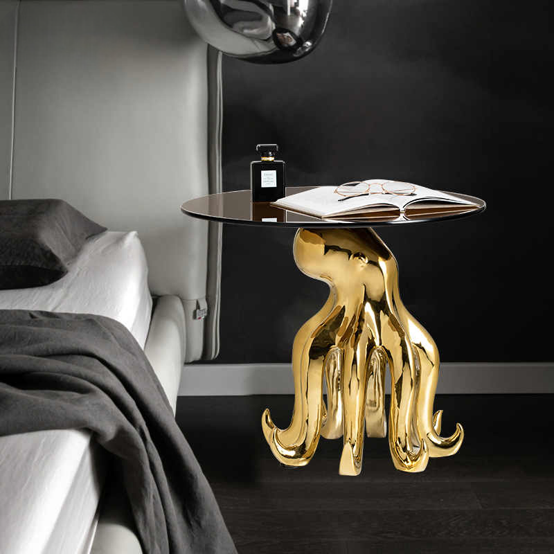 Luxury Gold Octopus Side Table – Creative Animal-Inspired Accent Table with Glass Top, Modern Sofa and Bedside End Table for Living Room or Showcase Decor