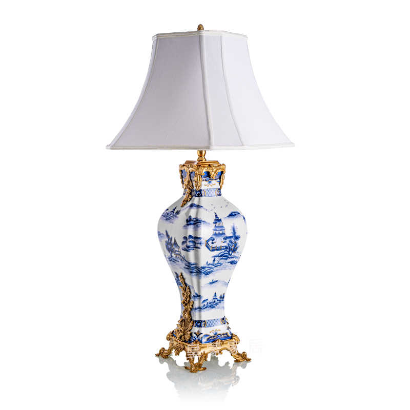 European Style Blue and White Porcelain Table Lamp with Gold Accents, Luxury Ceramic Bedside Light for Living Room Bedroom