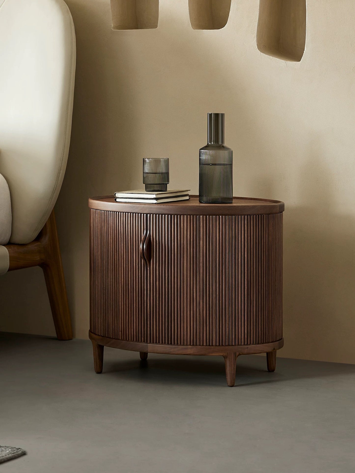 Mid-Century Modern Walnut Oval Console Cabinet – Fluted Solid Wood Bedside Table, Contemporary Storage Nightstand for Bedroom and Living Room