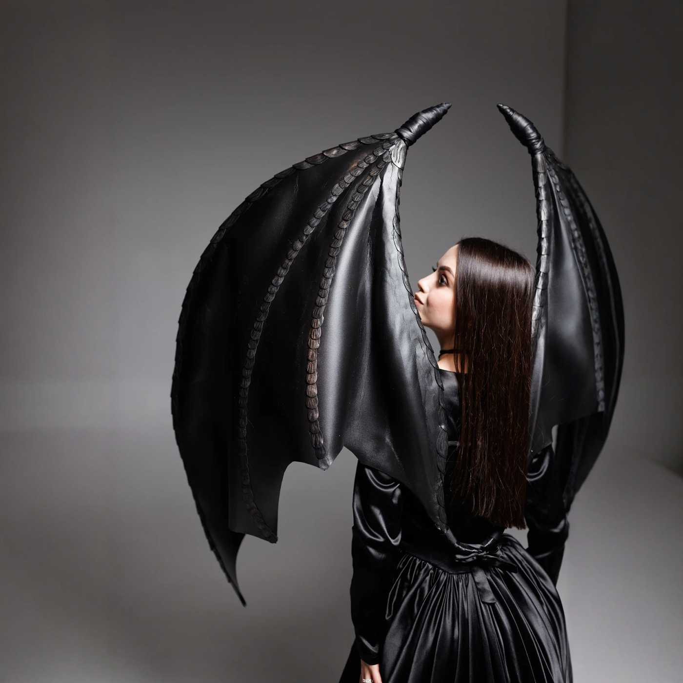 Black Dragon Bat Vampire Wings – Adult Gothic Angel Demon Cosplay Prop for Halloween, Stage & Runway