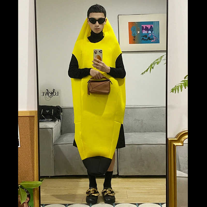 Funny Giant Banana Costume – Universal Adult Unisex Cosplay Fruit Suit for Halloween, Performance & Prank