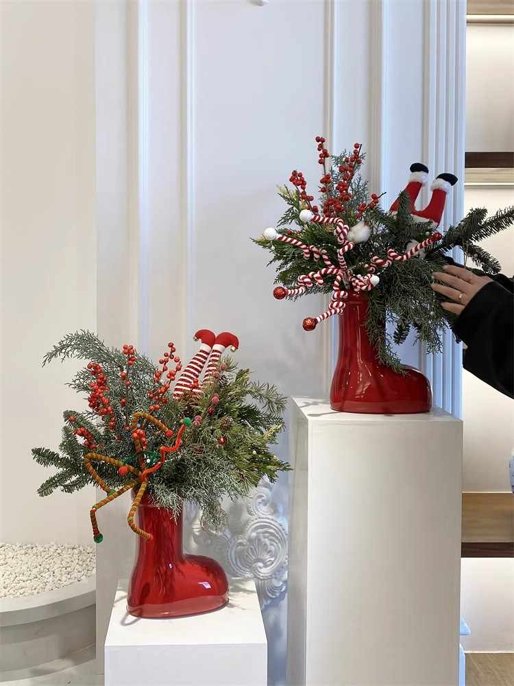 Christmas Red Boot Ceramic Vase – Unique Holiday Decorative Flower Vessel, Creative Home Accent for Seasonal Arrangements