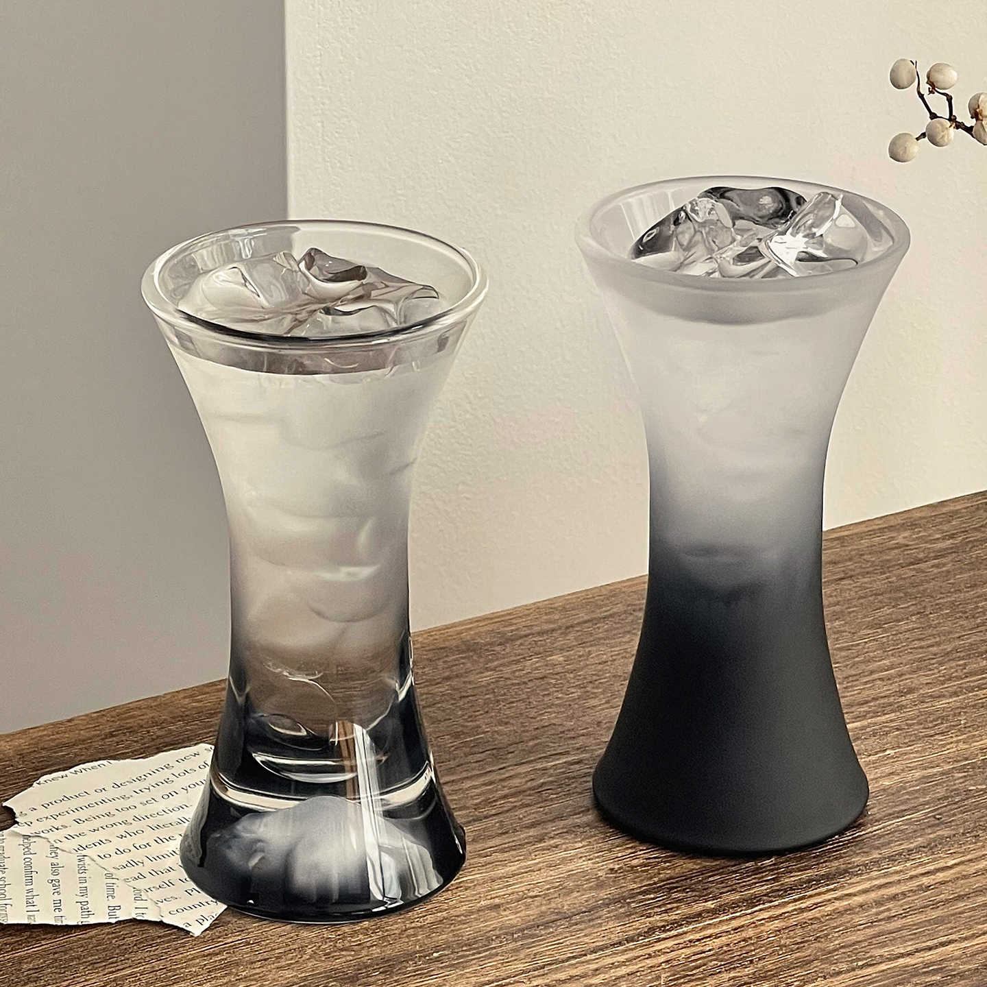 Luxury Frosted Hourglass Mountain-View Glass Set 150ml – Black-Base Waist-Nipped Whisky, Champagne, Juice & Cocktail Glasses, Modern Minimalist Design