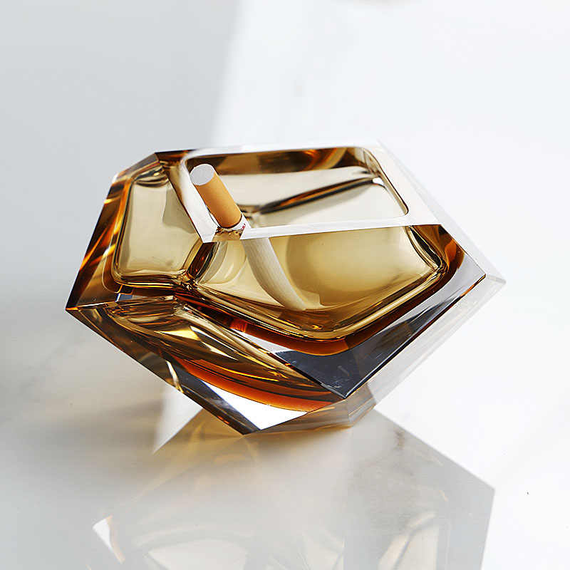 Diamond-Cut Amber Crystal Glass Ashtray, Luxury Faceted Geometric Anti-Ash Design for Home Office, Premium Desktop Accent Piece