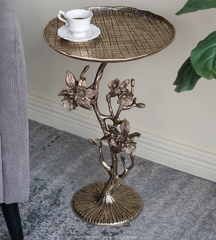 Crystal Petal Flower Accent Table, Luxury Vintage Gold Floral End Table for Living Room, Bedroom, Balcony