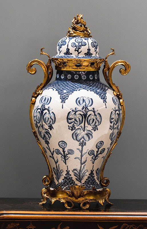 Luxury Blue and White Ceramic Vase with Dual Brass Handles – Large Classical Flower Jar for Entryway or Villa Decor
