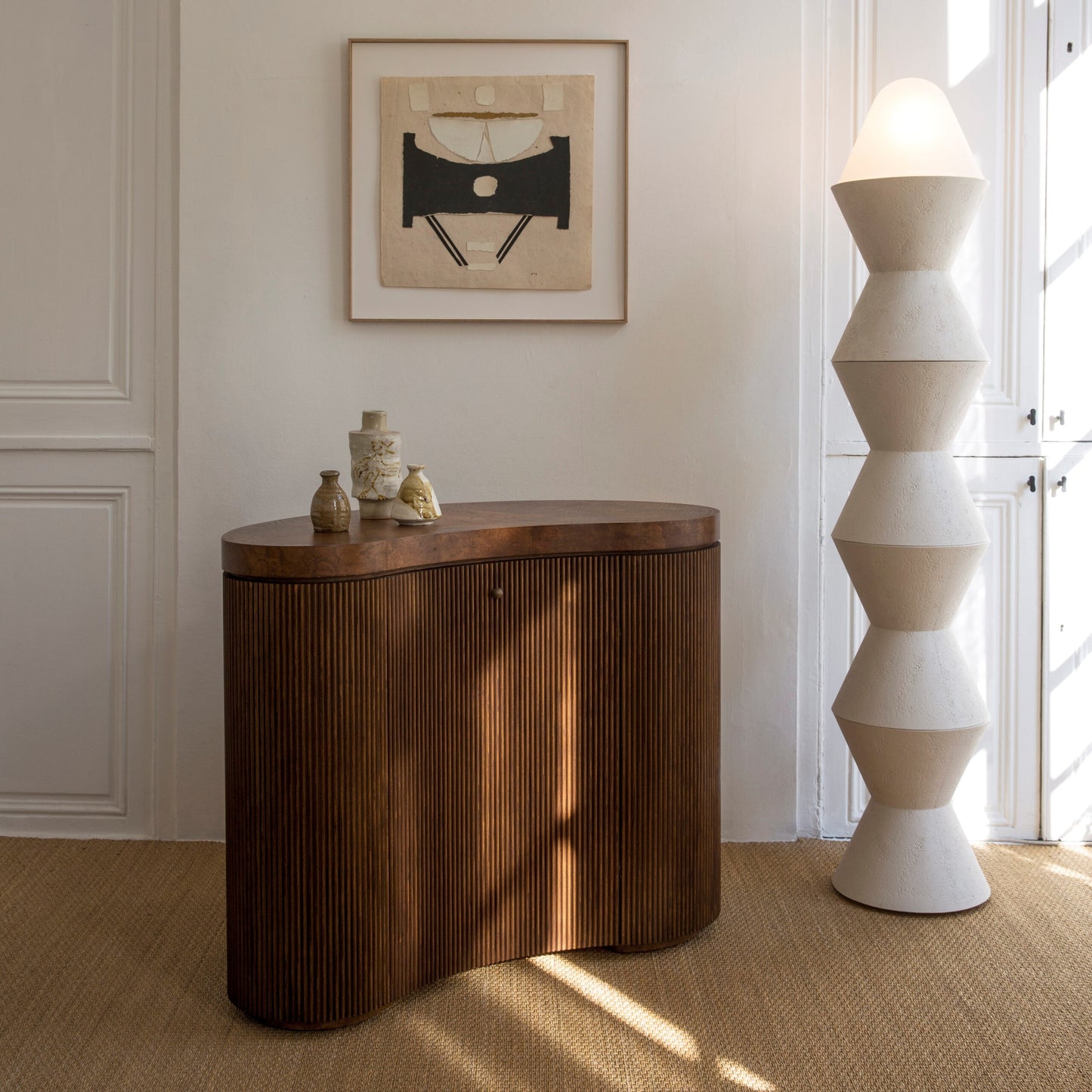 Designer Travertine Entryway Cabinet – Vintage Curved Fluted Storage Console, Artistic Sculpted Hall Table