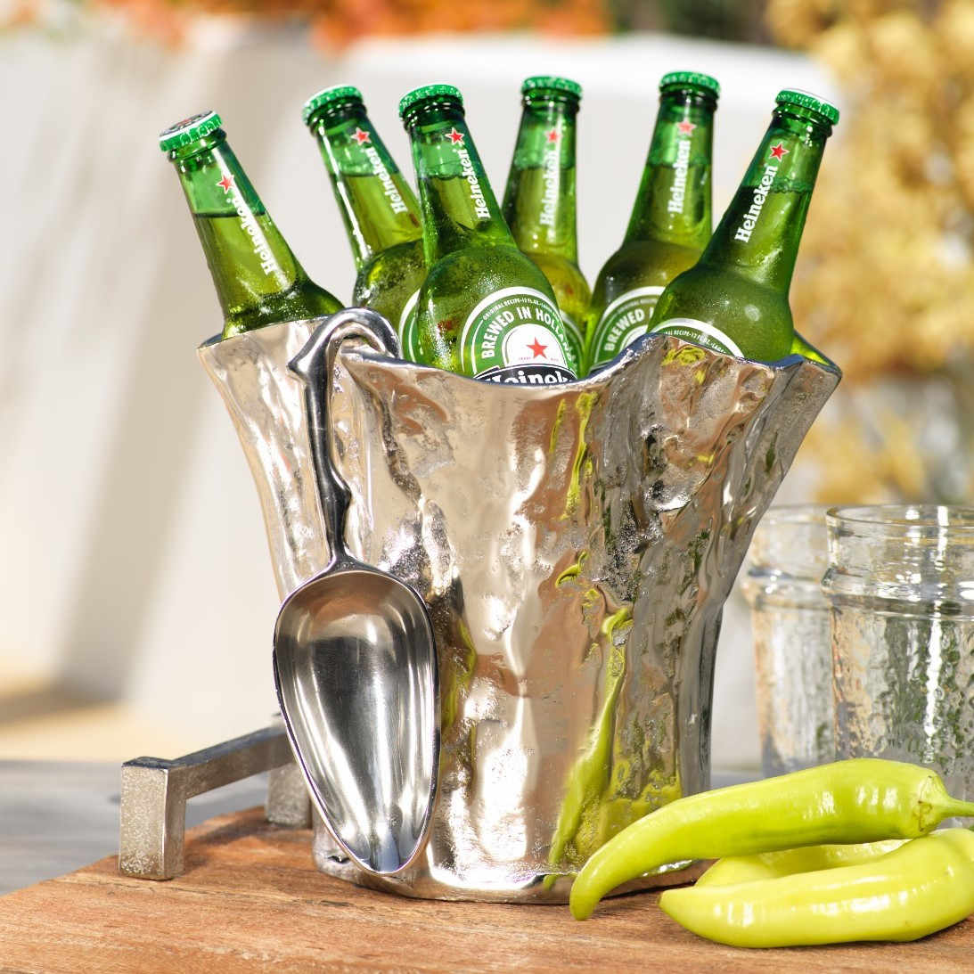 NYC Downtown Park Inspired Aluminum Ice Bucket with Lotus Leaf Edge Design, Artisan Cast Metal Wine Cooler with Serving Scoop, Premium Champagne Chiller