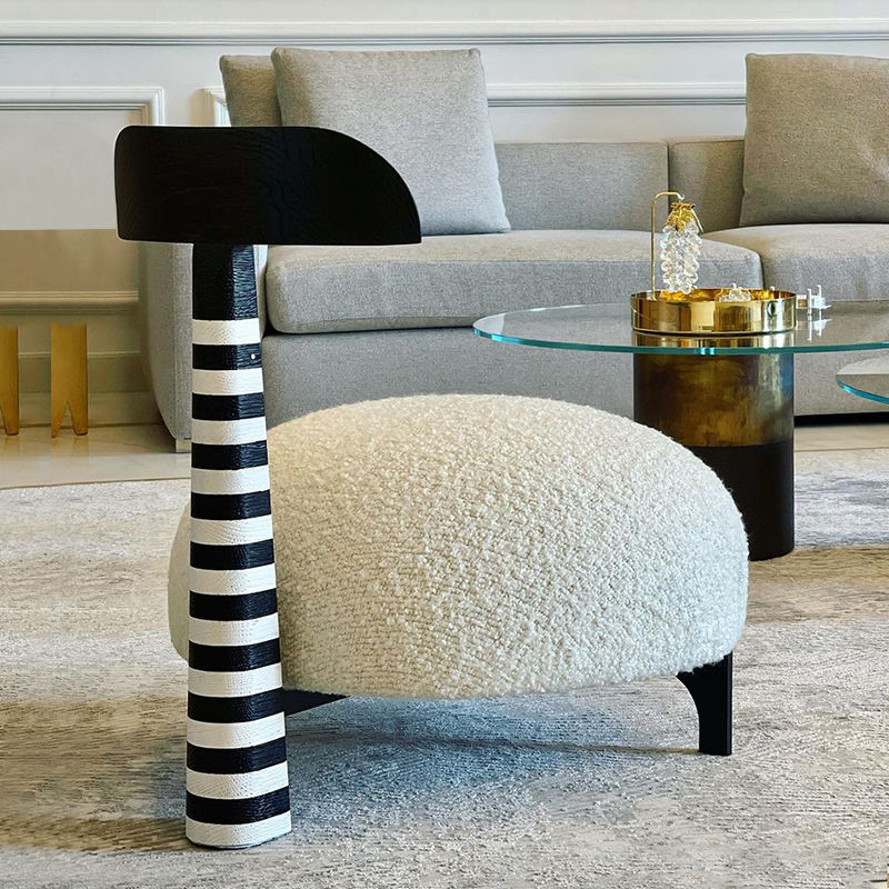Creative Giraffe-Shaped Velvet Accent Chair, Modern Teddy Upholstered Negotiation Chair for Hotel Lobby, Hardware & Solid Wood Frame