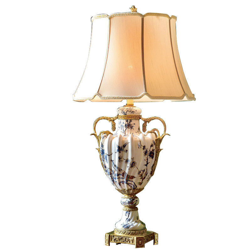 High-End Oriental Ceramic Table Lamp, Antique Retro Hotel Lighting, Popular Handcrafted Living Room Desk Light