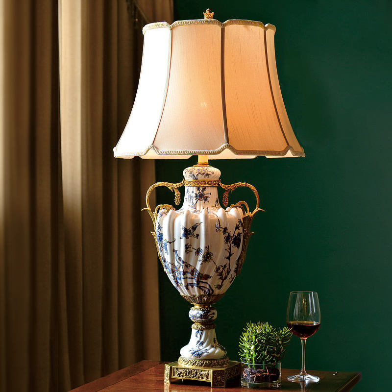 High-End Oriental Ceramic Table Lamp, Antique Retro Hotel Lighting, Popular Handcrafted Living Room Desk Light