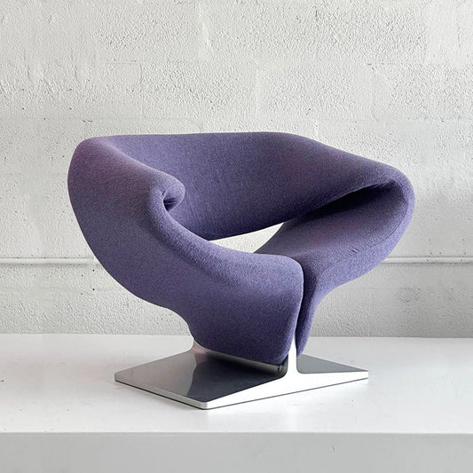 Designer Ribbon Style Fiberglass Lounge Chair, Modern Sculptural Reception Accent for Living Room, Bedroom, and Commercial Spaces