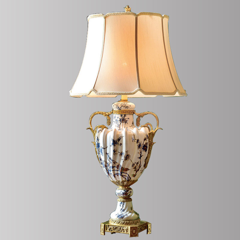 High-End Oriental Ceramic Table Lamp, Antique Retro Hotel Lighting, Popular Handcrafted Living Room Desk Light